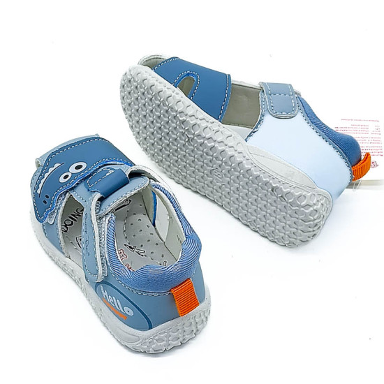 Хөвгүүдийн нумтай арьсан сандаал