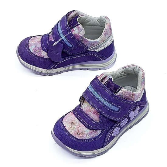 Нумтай арьсан пүүз