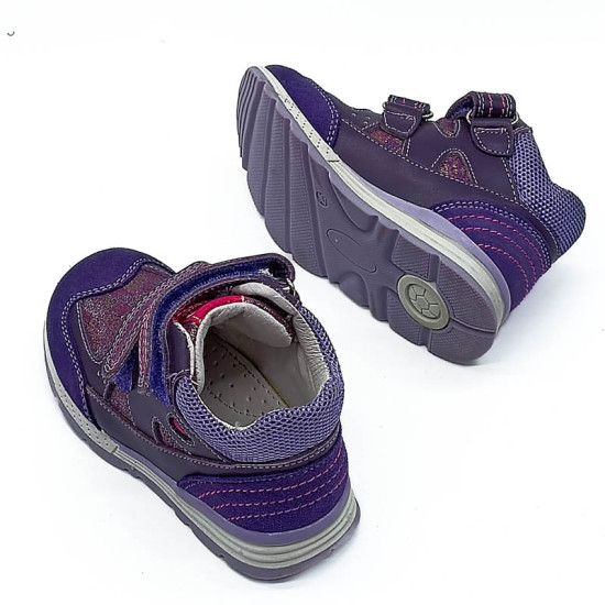 Нумтай арьсан пүүз