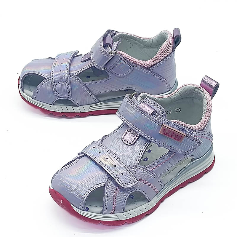 Нумтай охидын арьсан сандаал