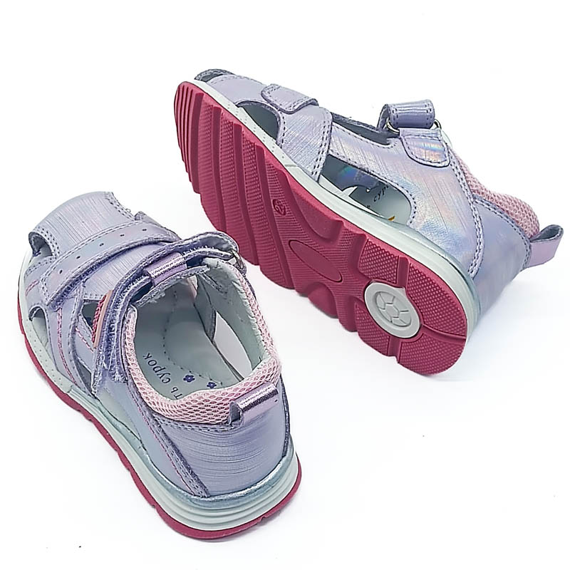 Нумтай охидын арьсан сандаал