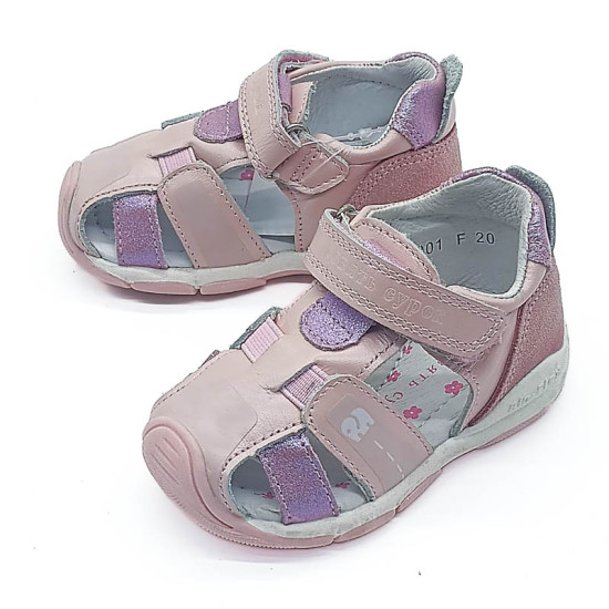 Нумтай охидын арьсан сандаал