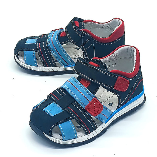 Хөвгүүдийн нумтай арьсан сандаал